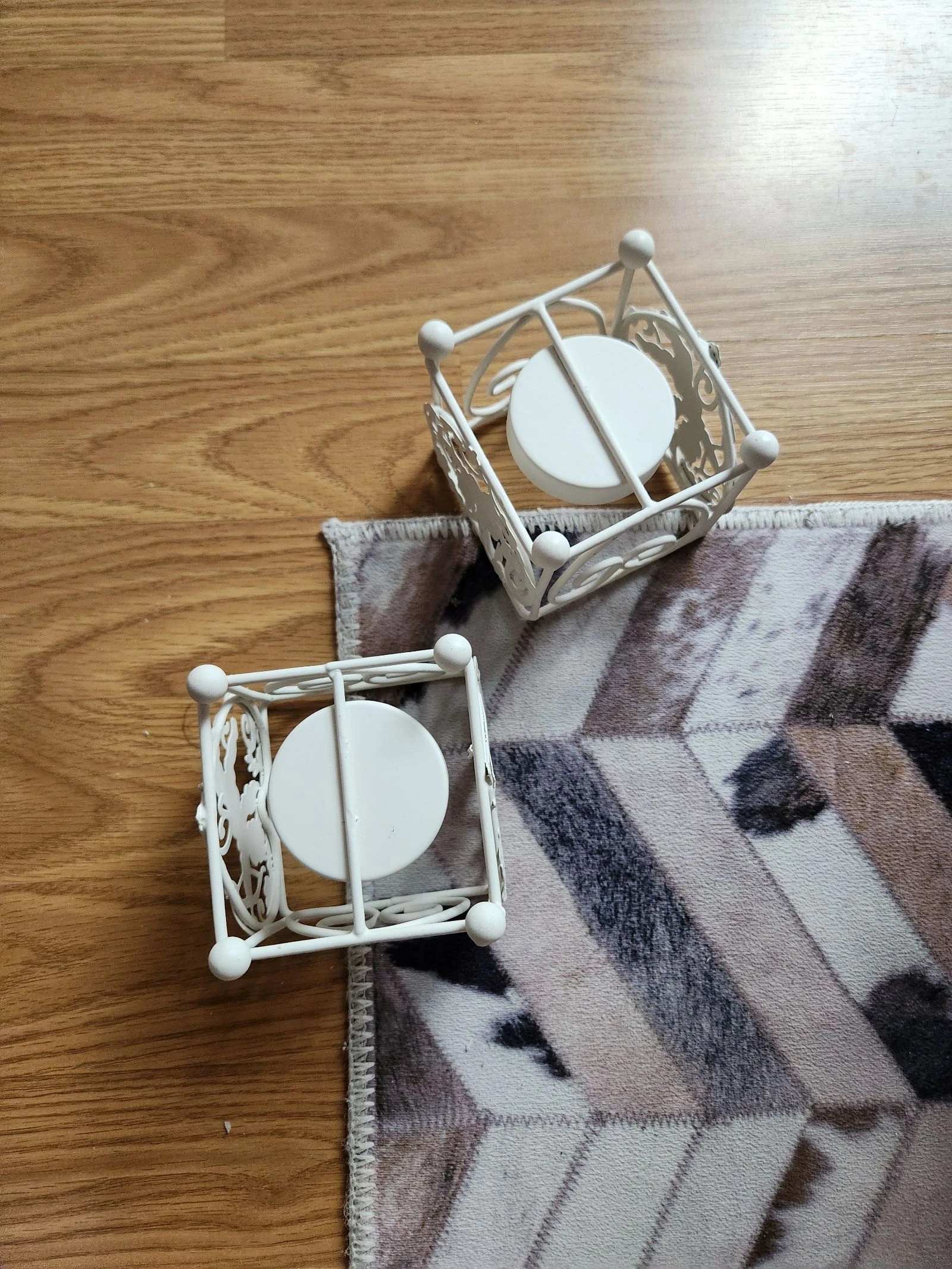 🌸2 white metal square candle holders🌸 – photo 3